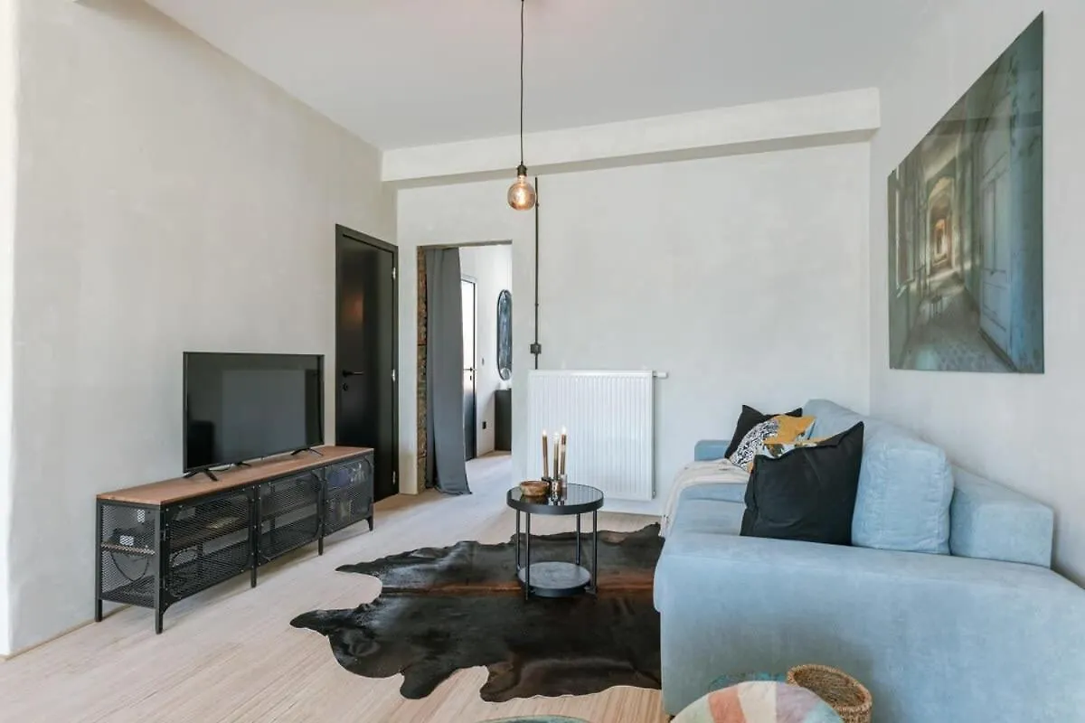 Huswell - Industrial Apartment With Terrace In Antwerpen 0*,
