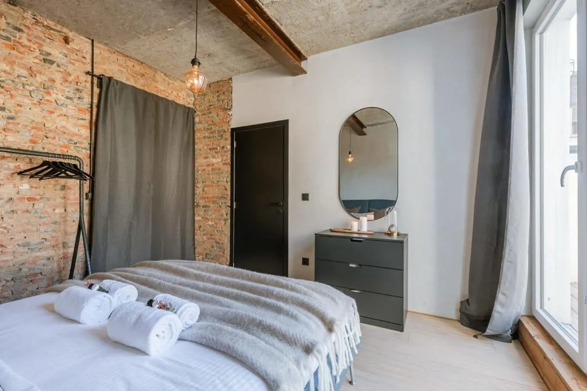 Huswell - Industrial Apartment With Terrace In Antwerpen